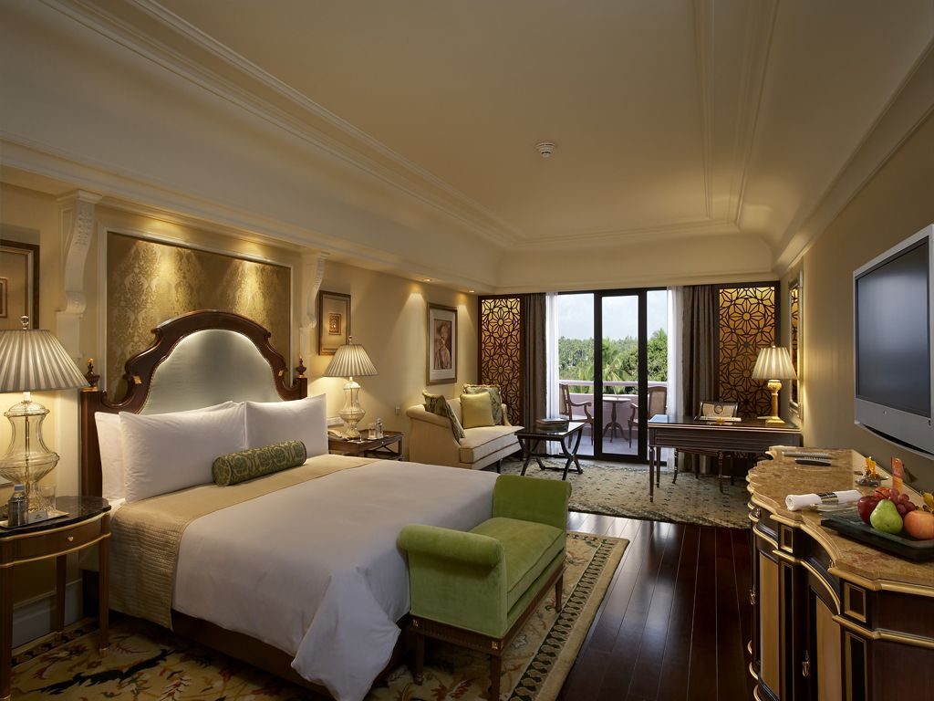 The Leela Palace Bengaluru interior