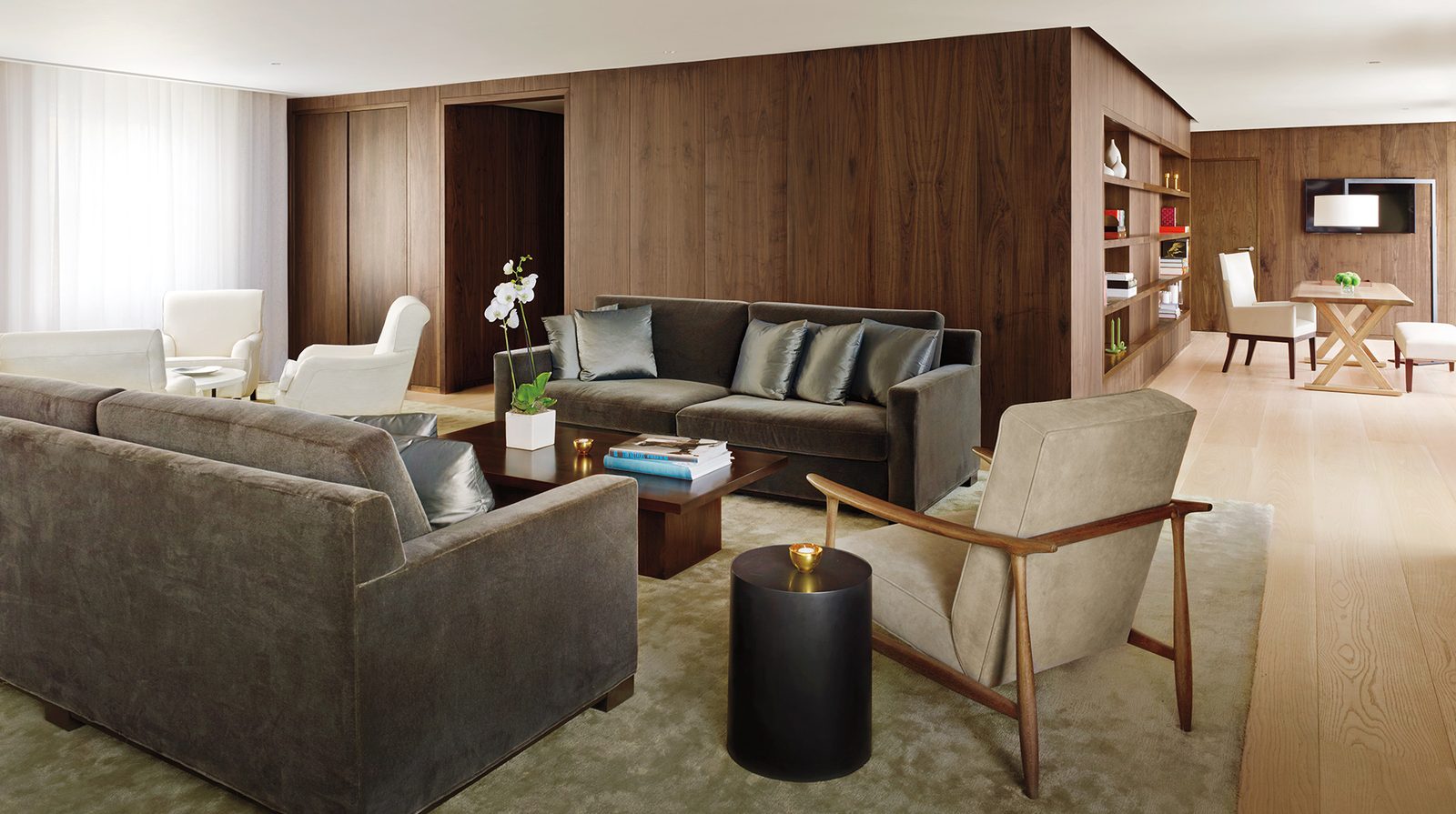 The London EDITION interior