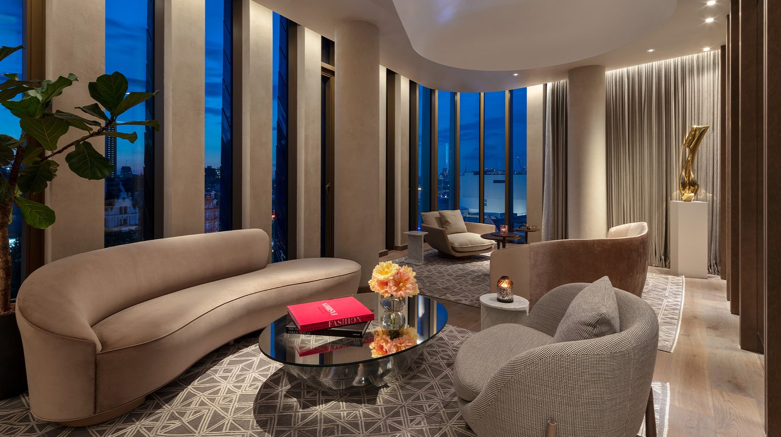 The Londoner interior