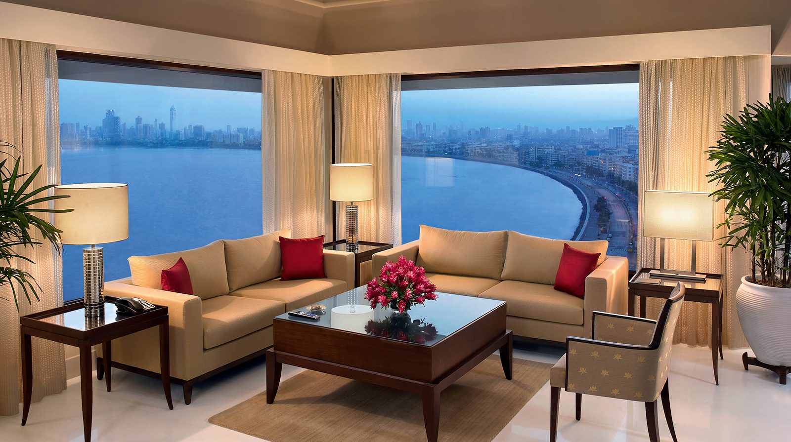 The Oberoi, Mumbai interior