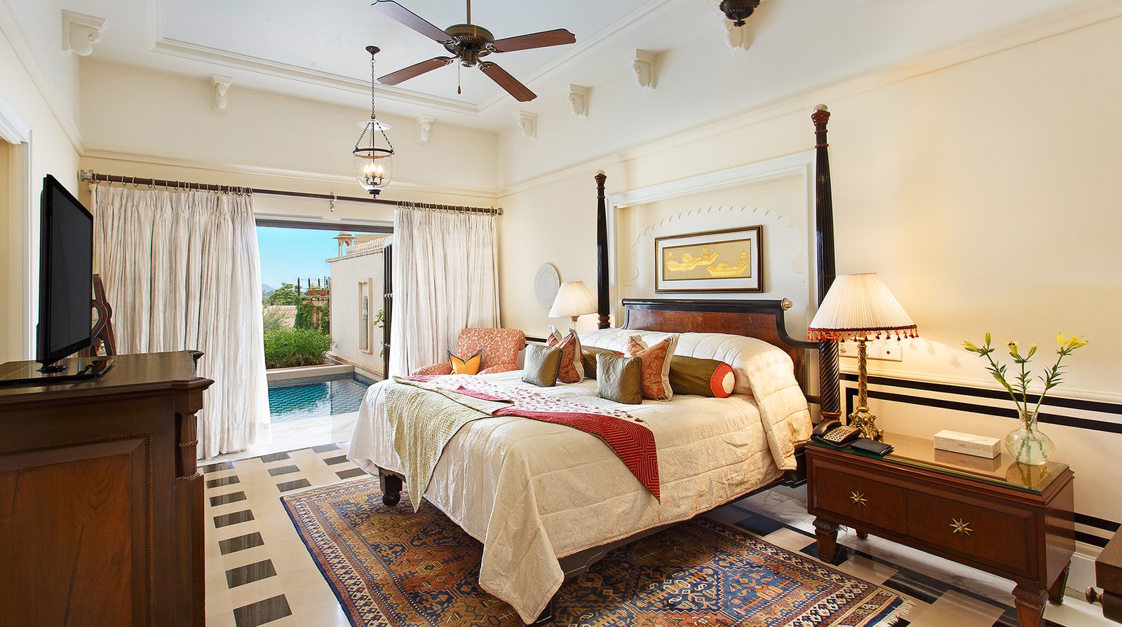 The Oberoi Udaivilas, Udaipur interior