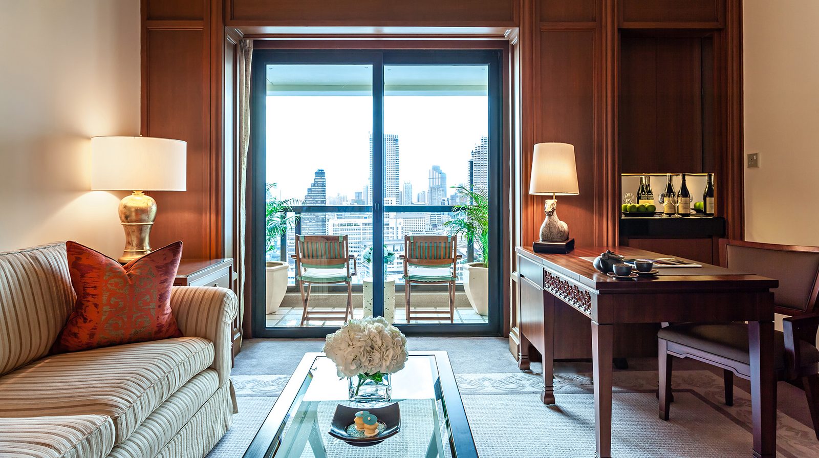 The Peninsula Bangkok interior