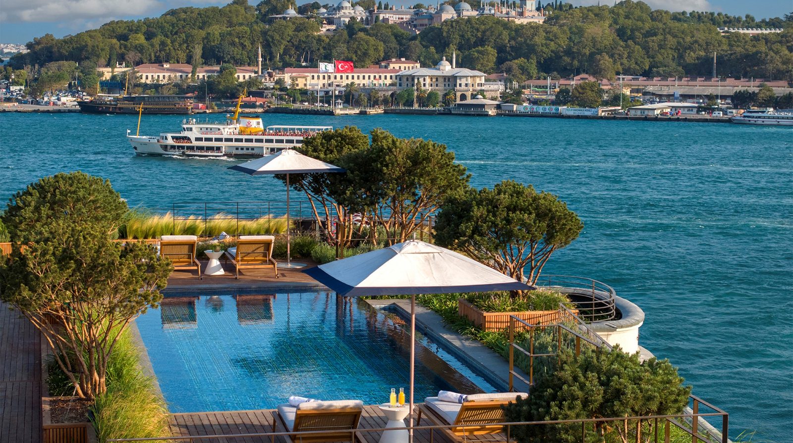 The Peninsula Istanbul interior