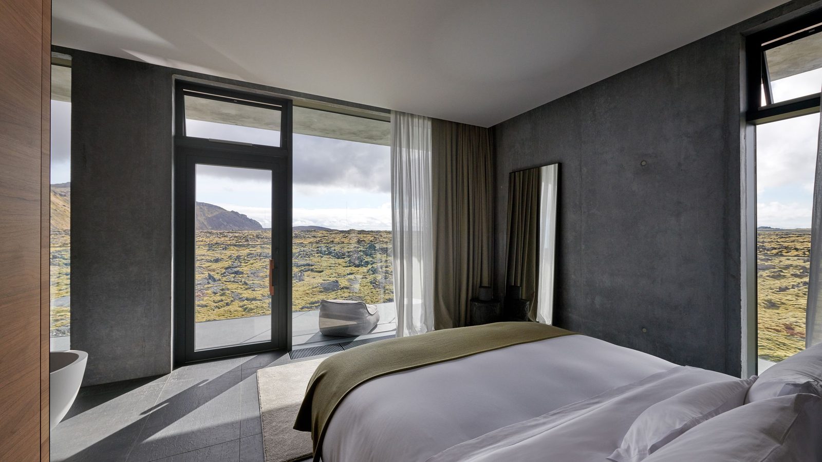 The Retreat at Blue Lagoon interior