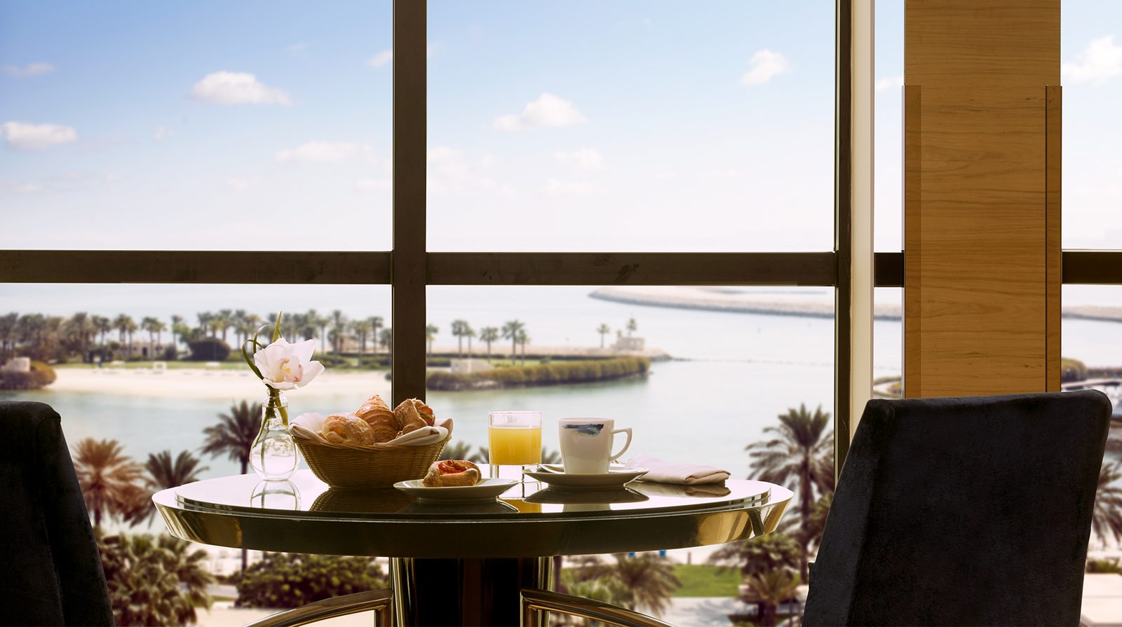 The Ritz-Carlton, Bahrain interior