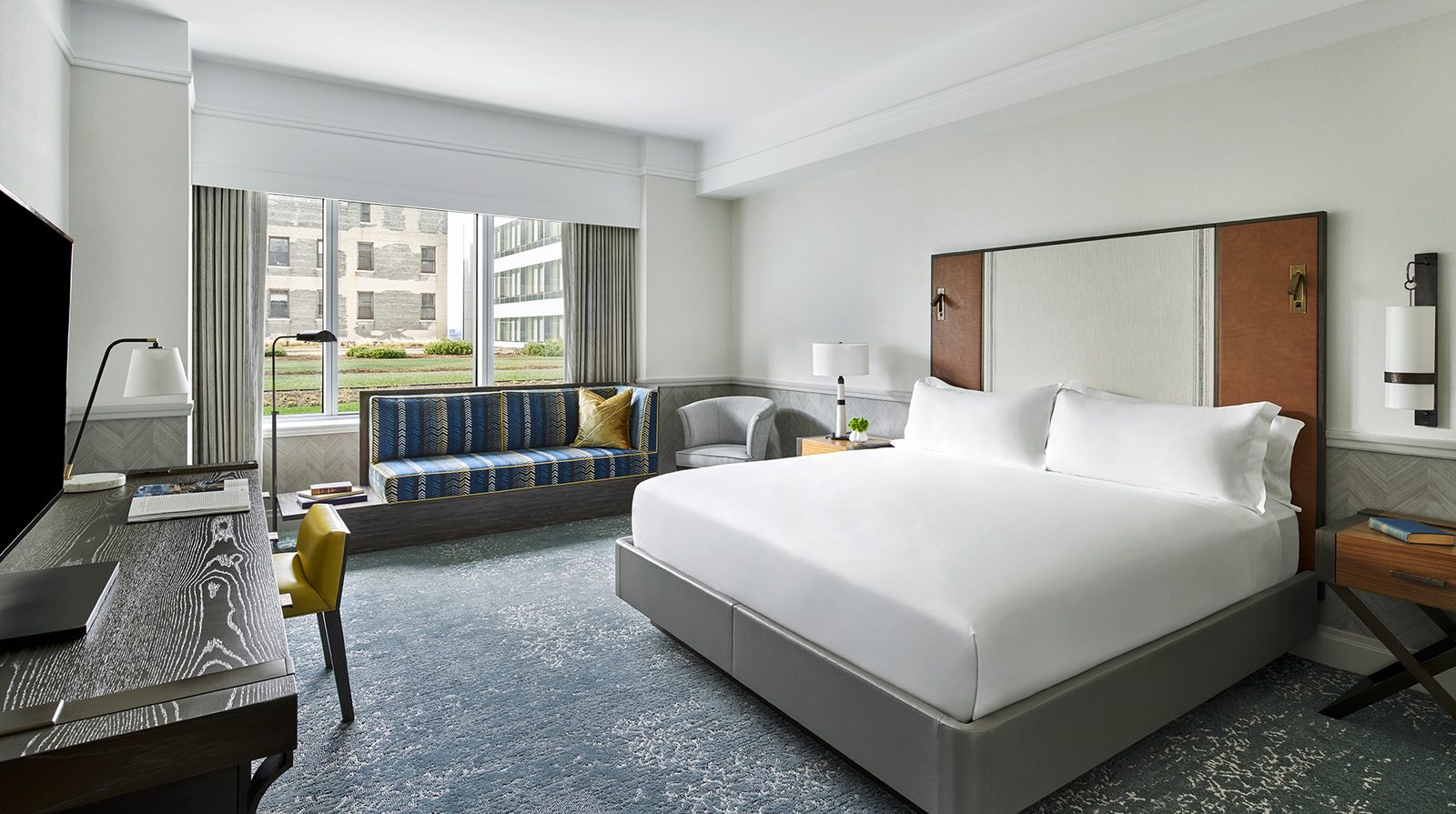 The Ritz-Carlton, Boston interior