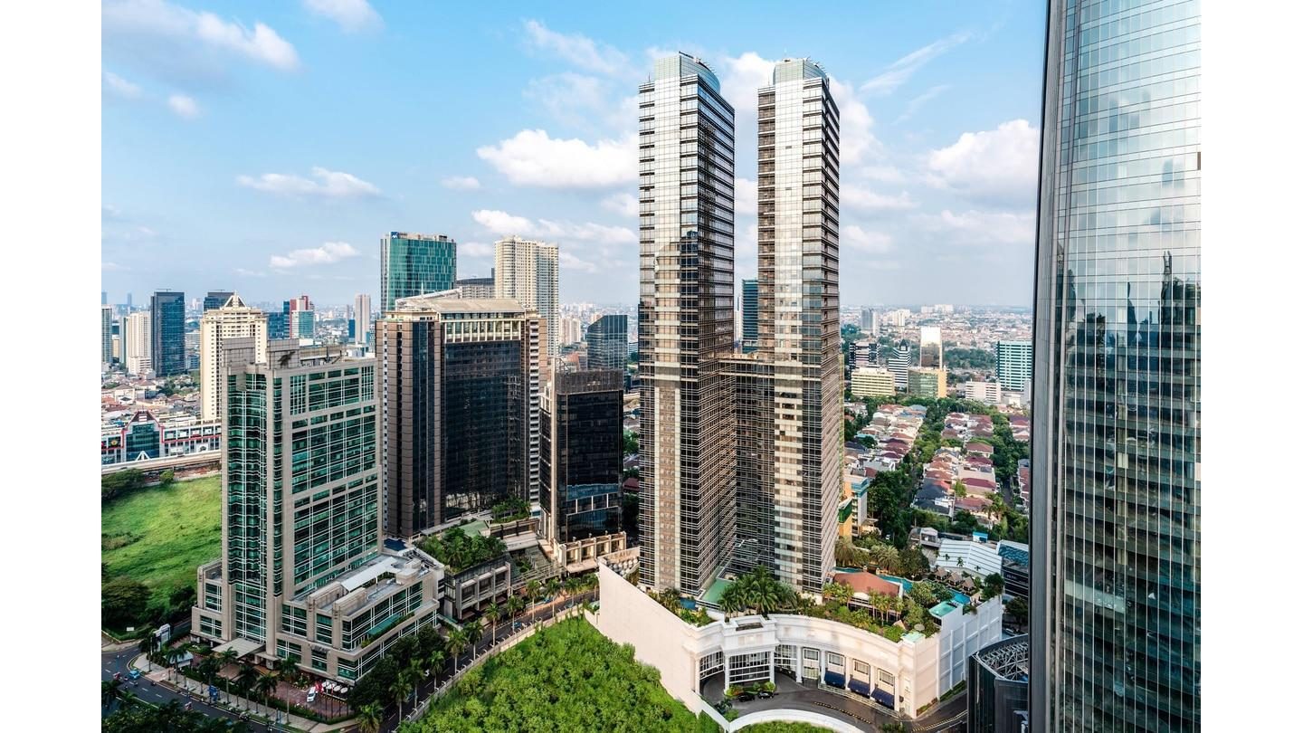 The Ritz-Carlton, Jakarta, Mega Kuningan