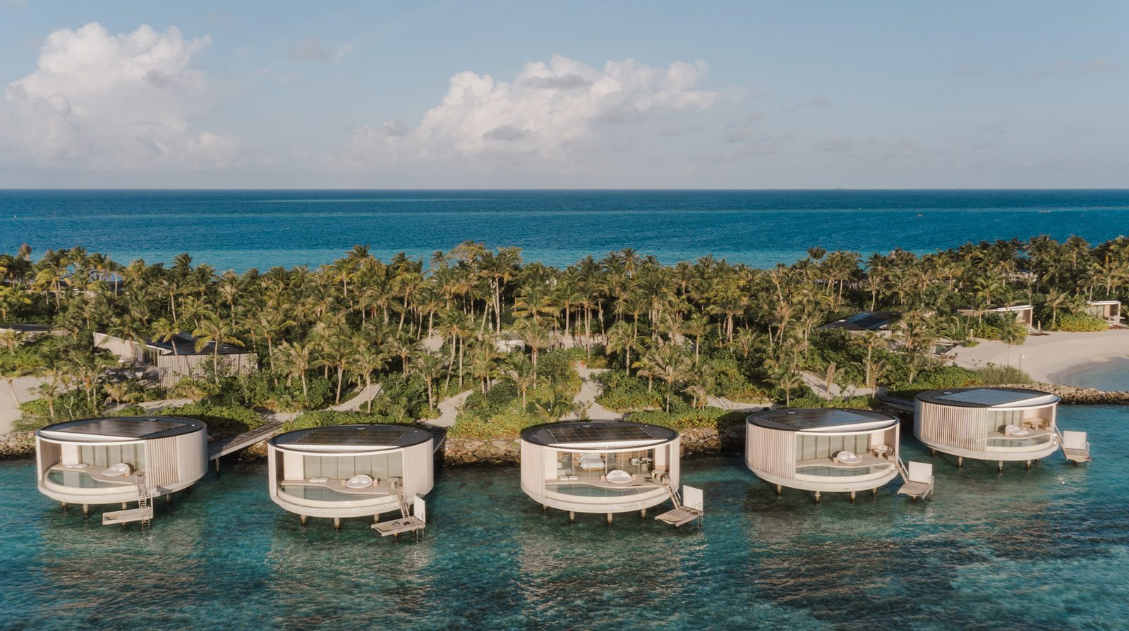 The Ritz-Carlton Maldives, Fari Islands interior
