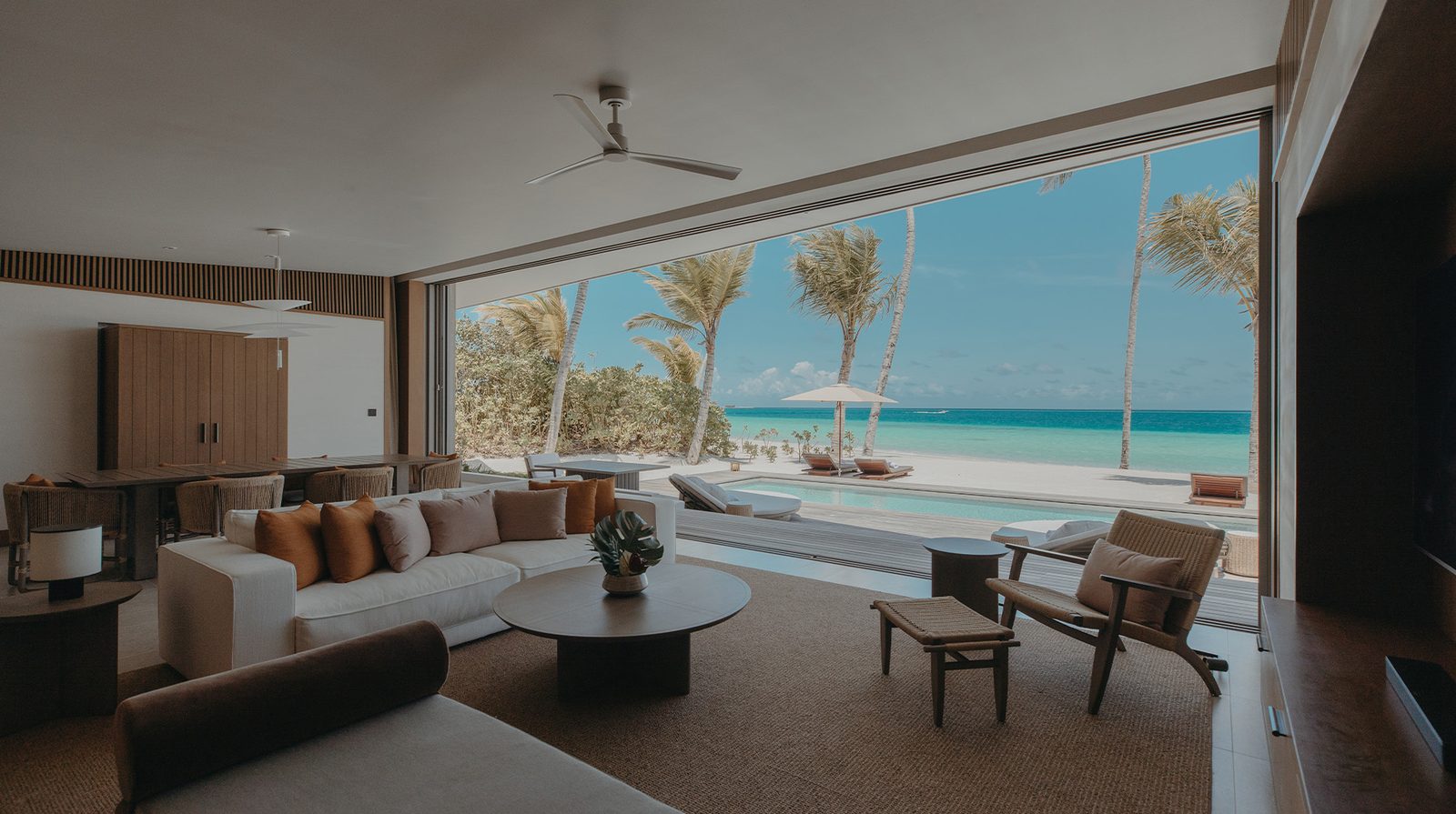 The Ritz-Carlton Maldives, Fari Islands interior