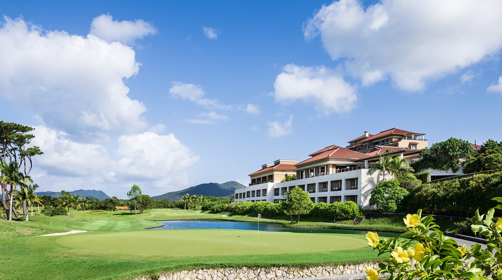 The Ritz-Carlton, Okinawa interior