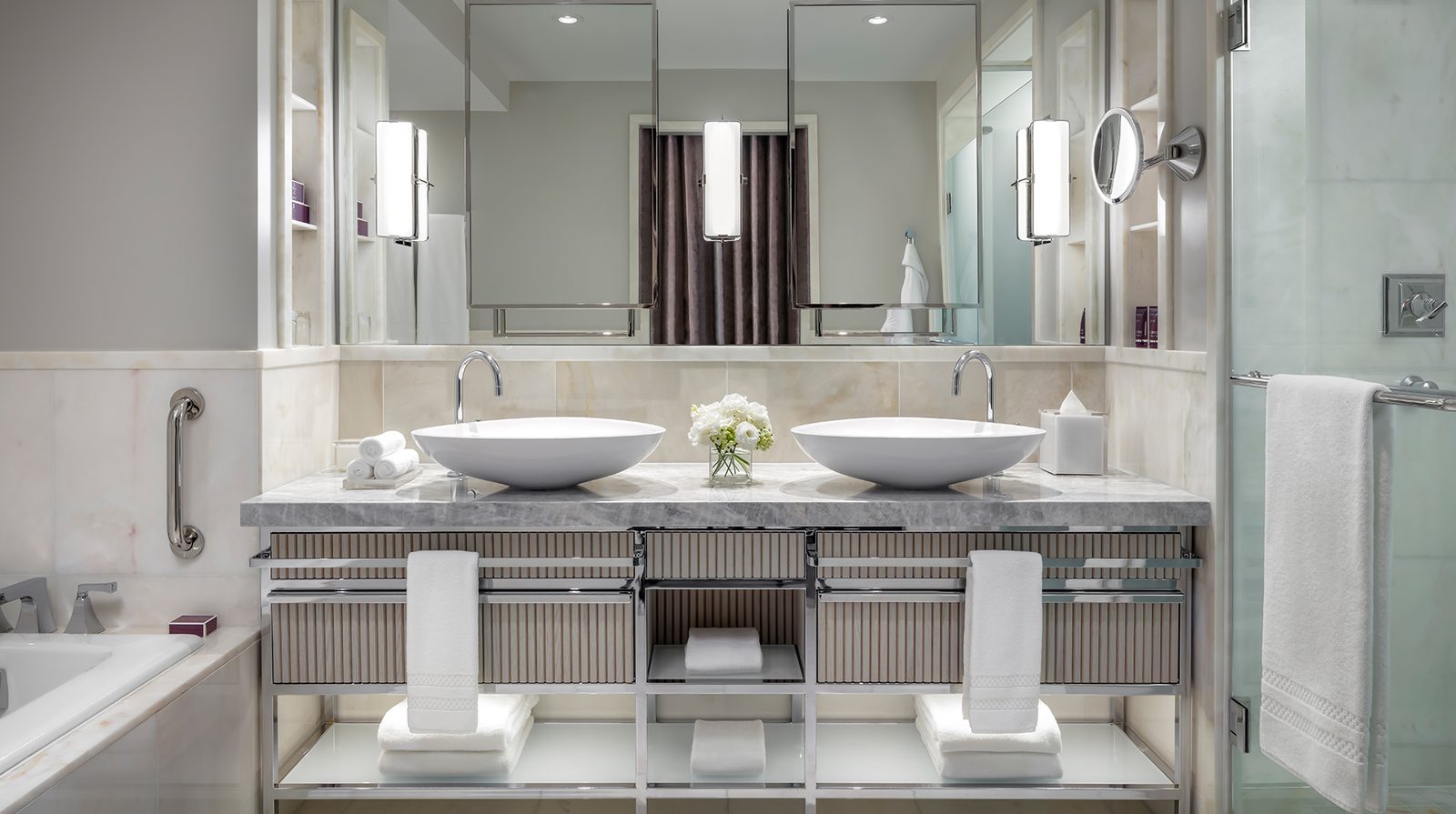 The Ritz-Carlton, Toronto interior
