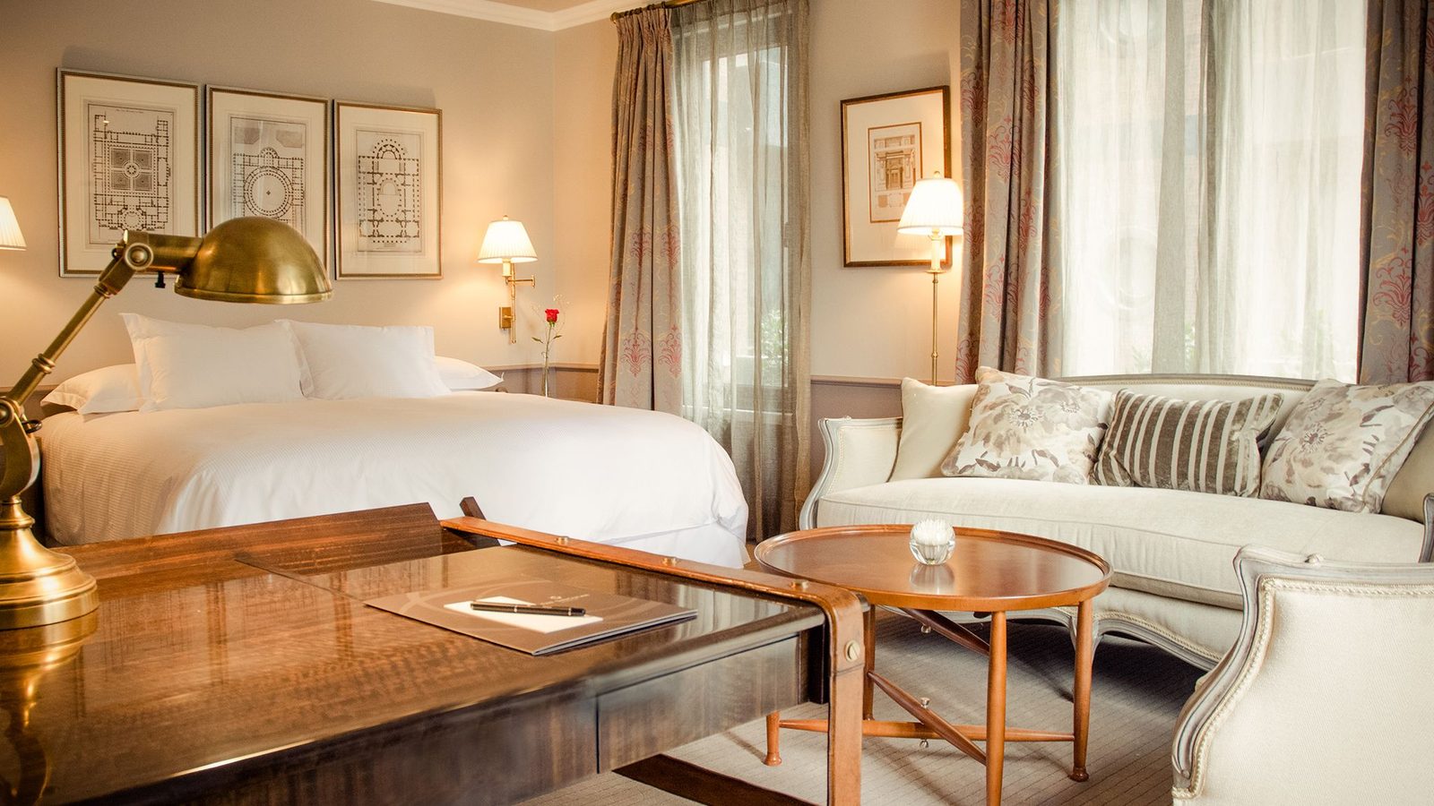 The Singular Santiago Lastarria Hotel
