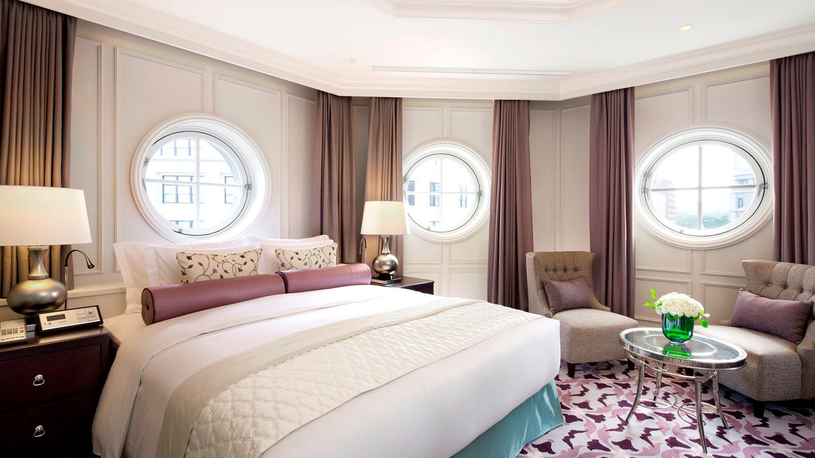 The Tokyo Station Hotel interior