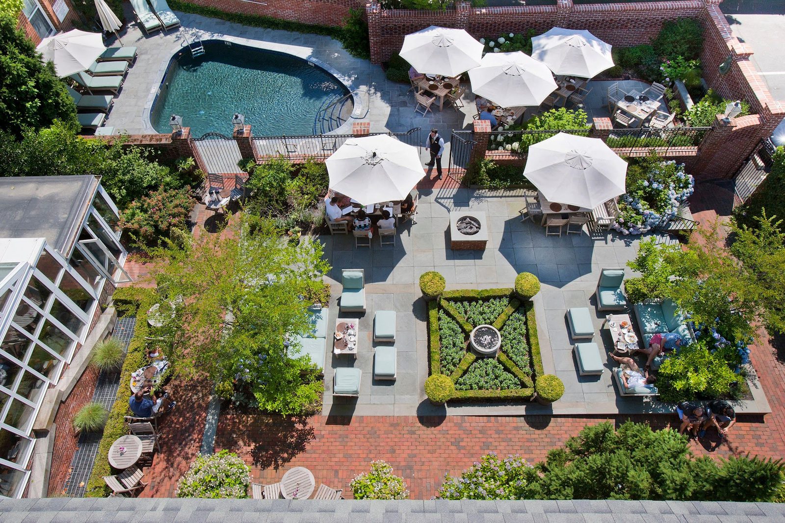 The Vanderbilt, Auberge Collection