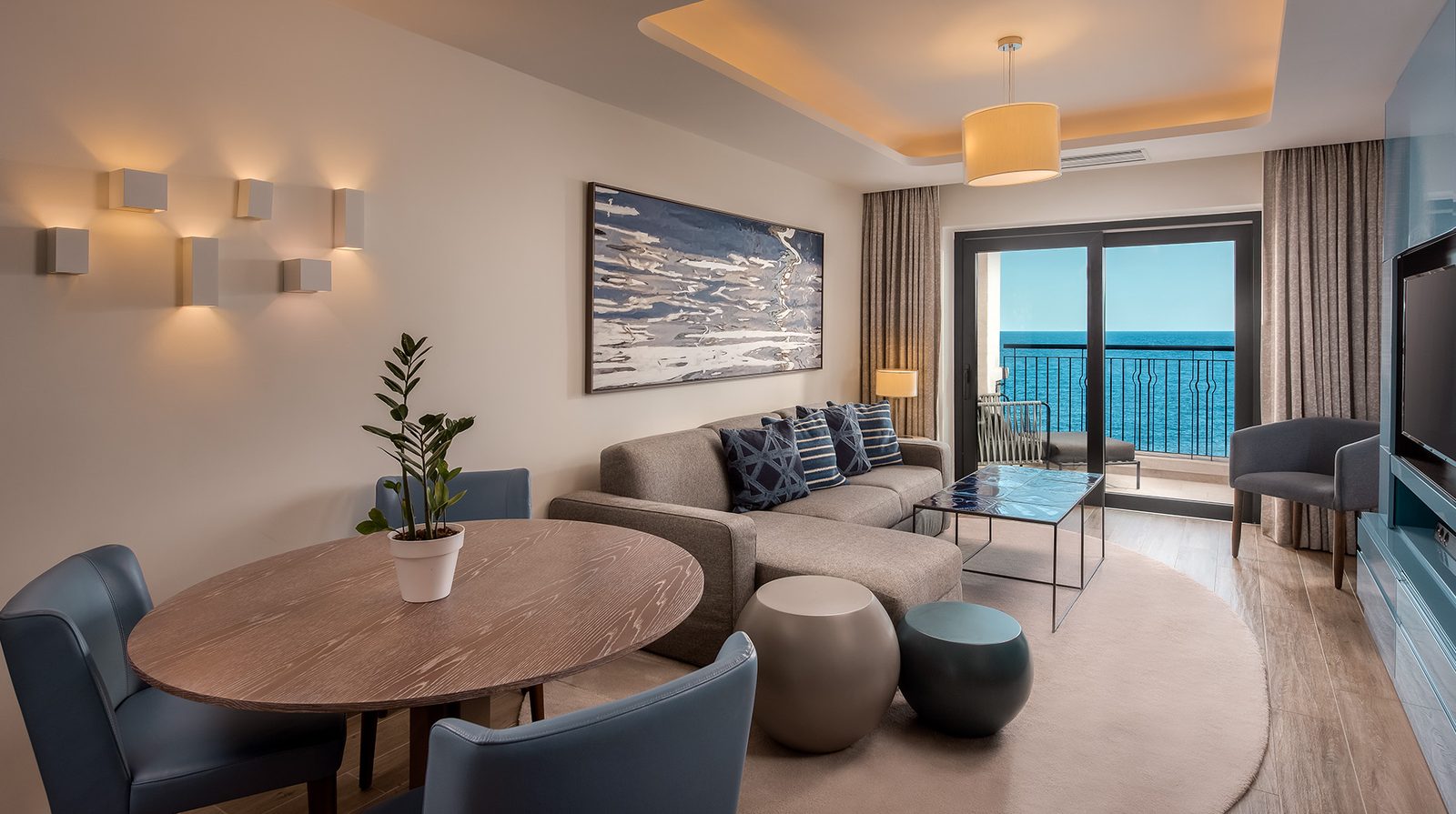 The Westin Dragonara Resort interior