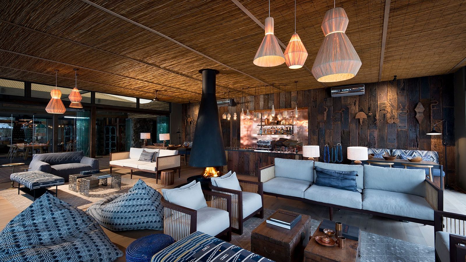 Thorntree River Lodge interior