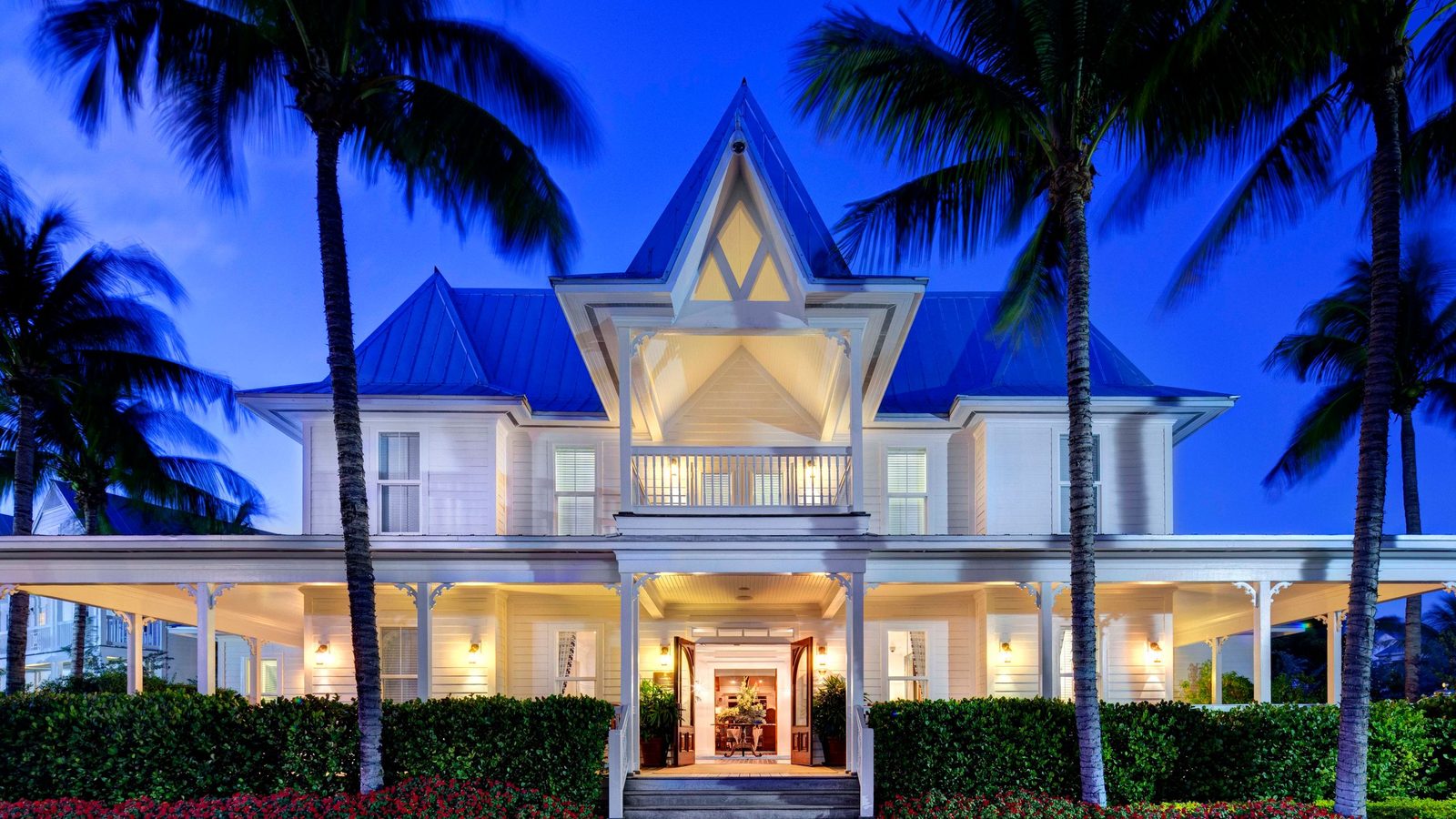 Tranquility Bay Beachfront Resort interior