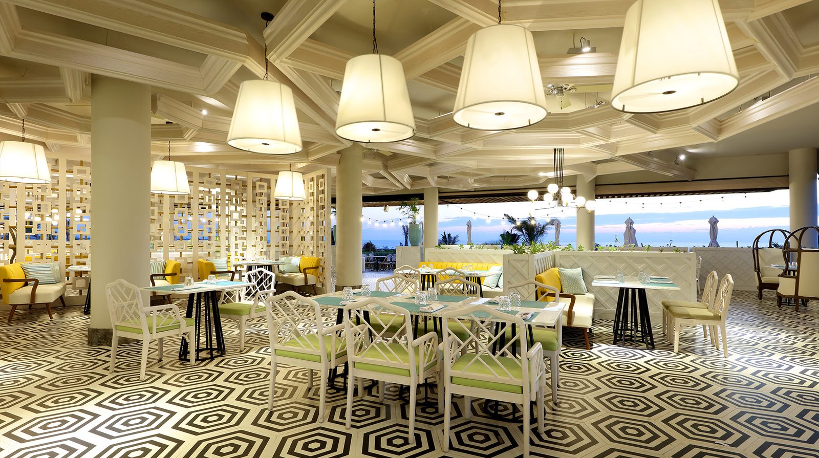 TRS Coral Hotel interior