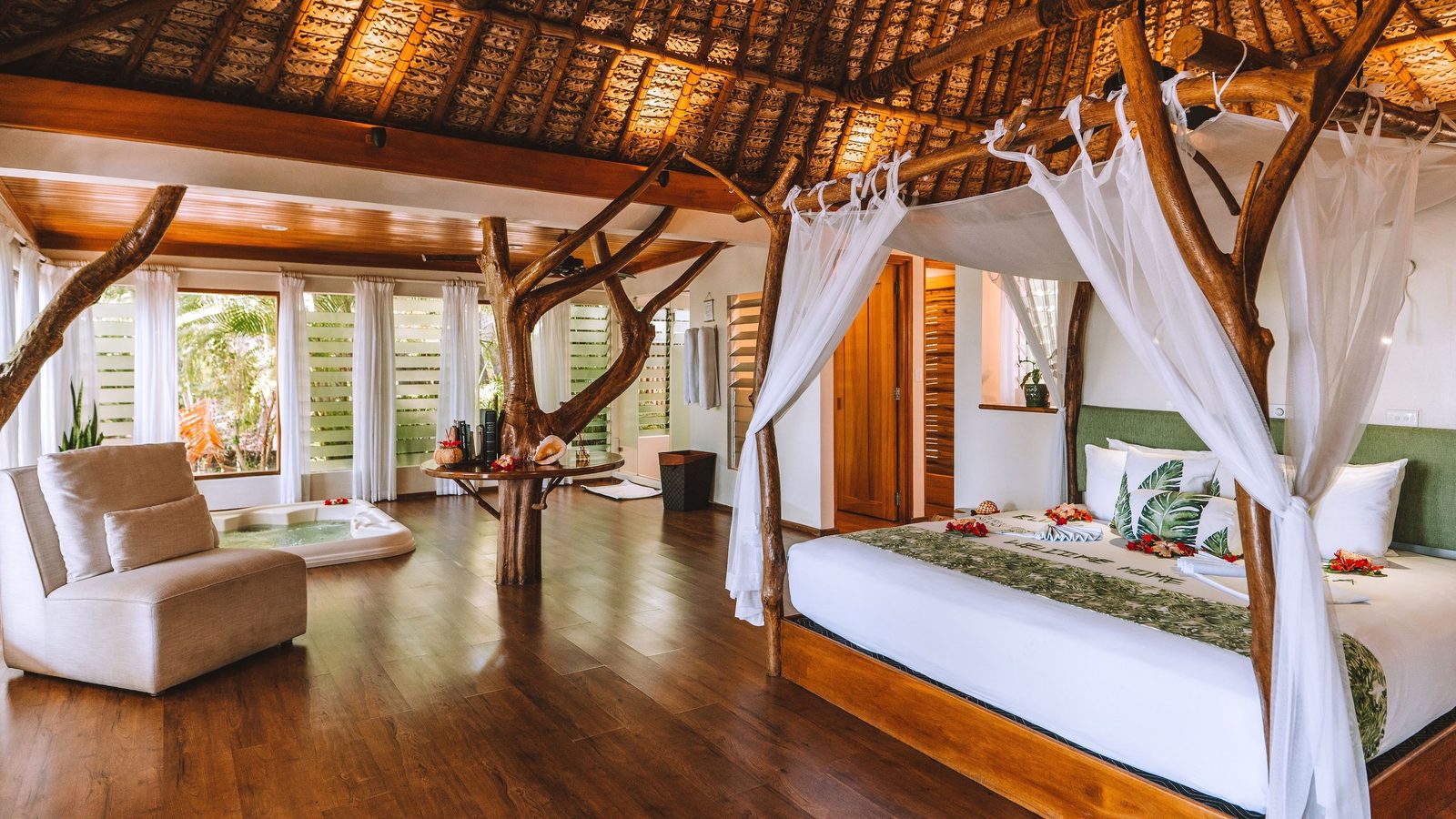 Turtle Island Fiji interior