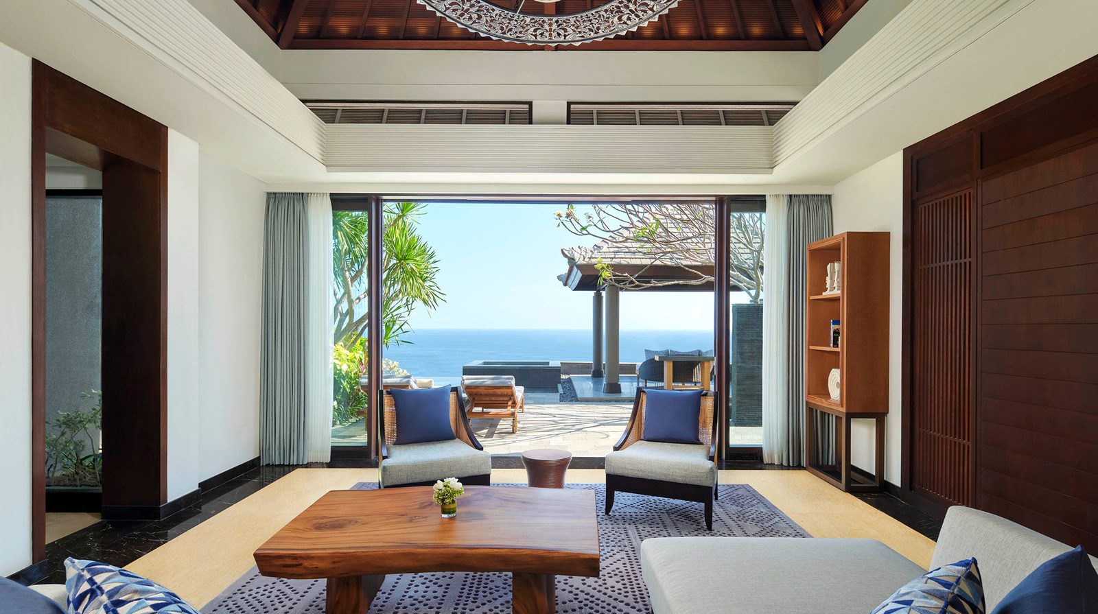 Umana Bali, LXR Hotels & Resorts interior