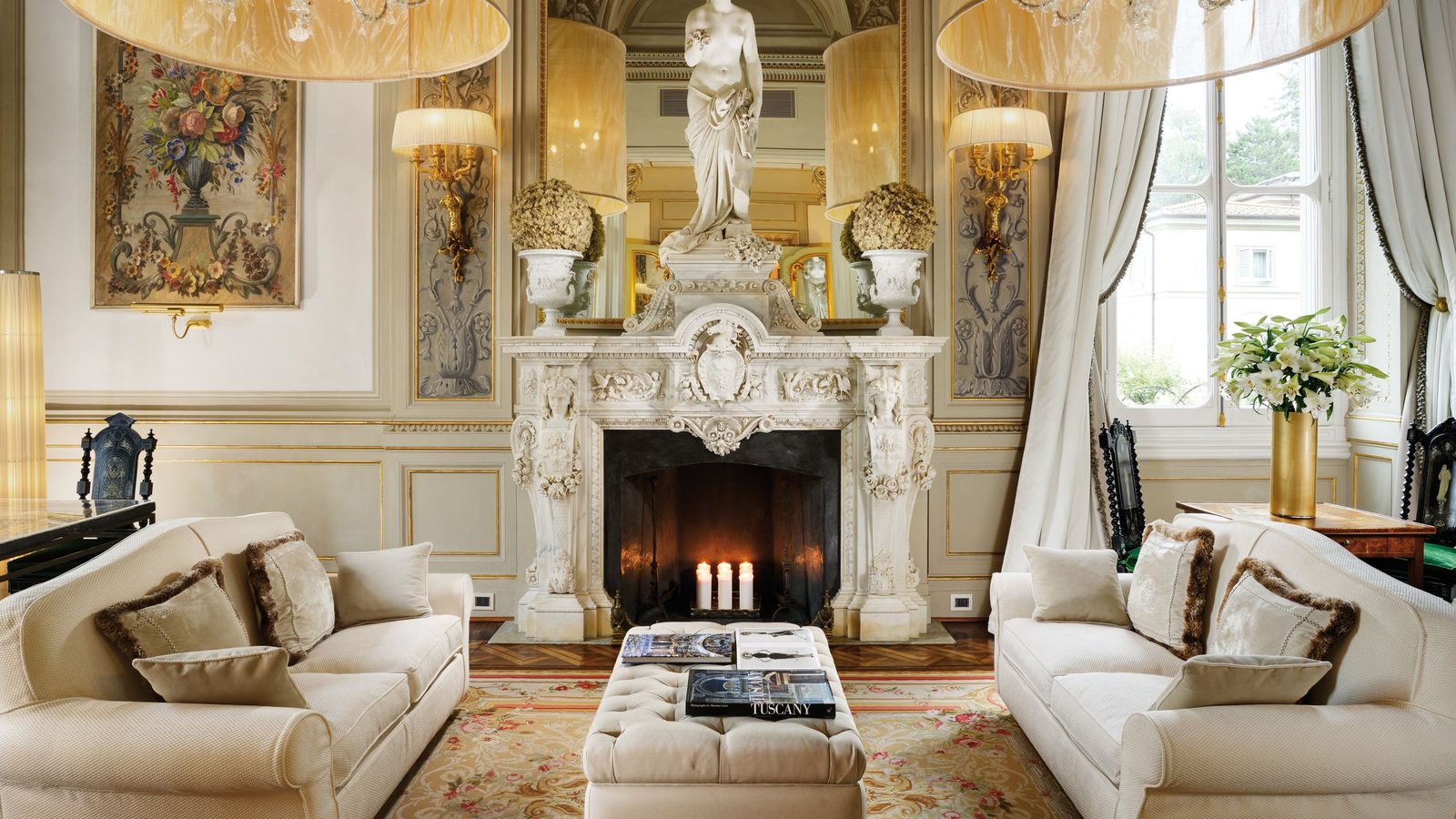 Villa Cora interior
