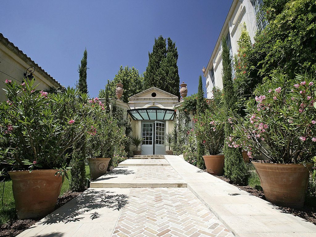 Villa Gallici interior