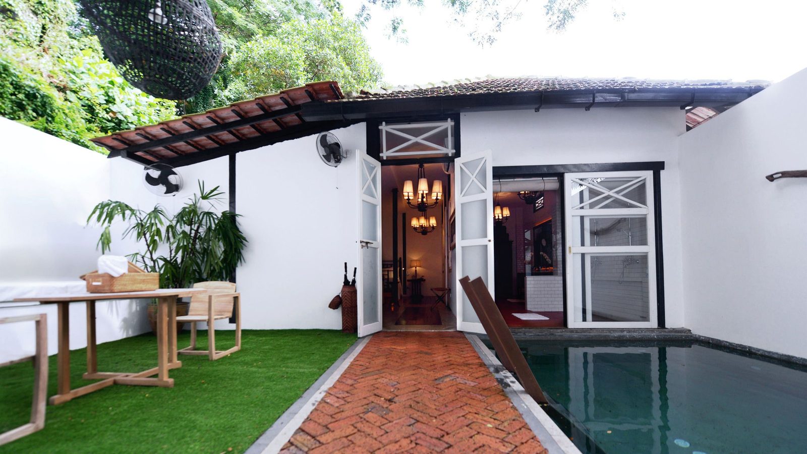 Villa Samadhi Singapore interior