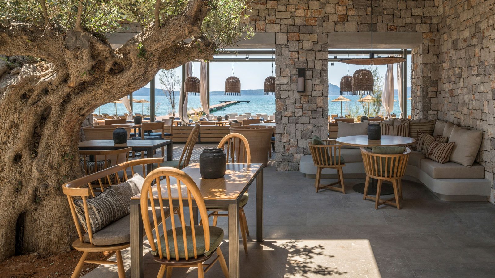 W Costa Navarino interior