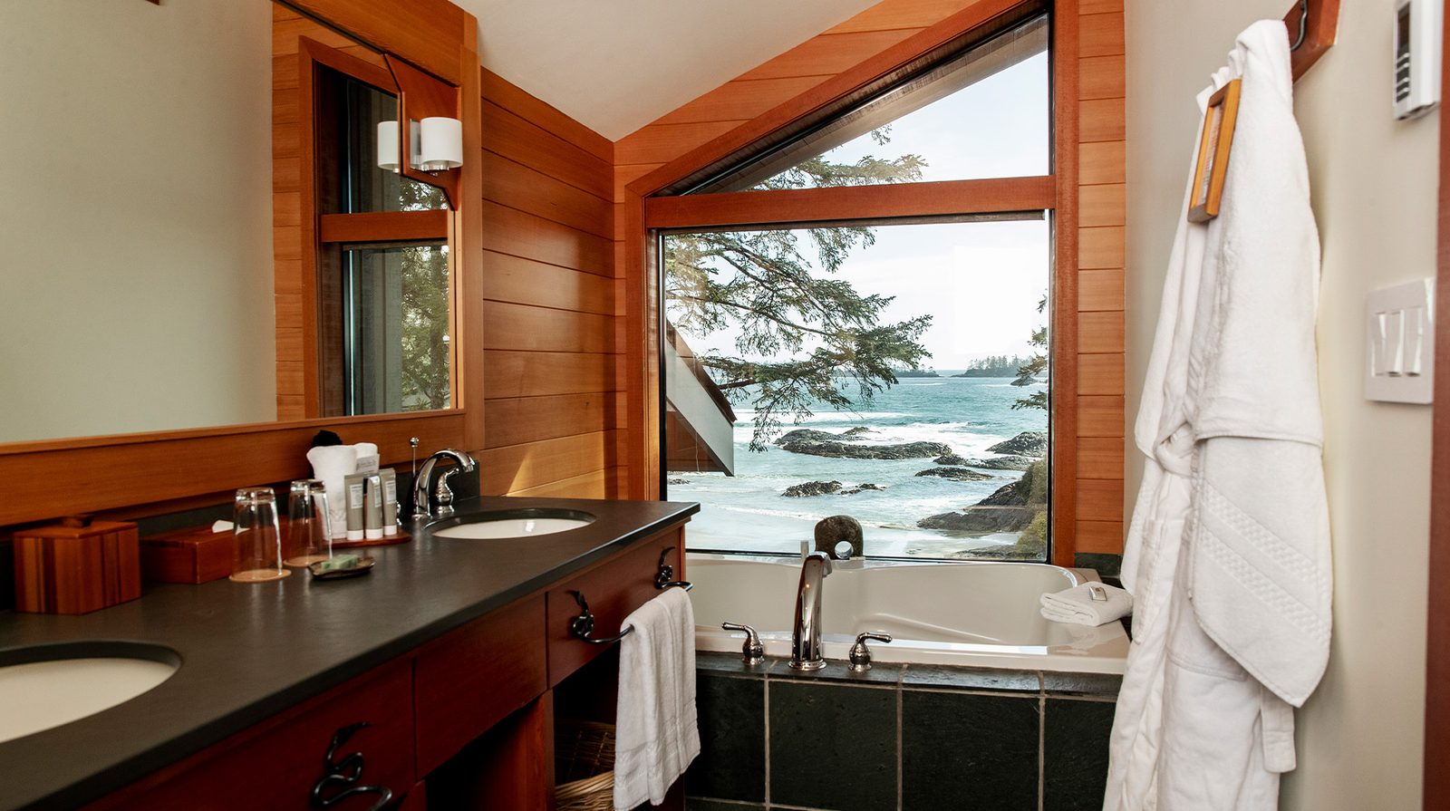 Wickaninnish Inn interior